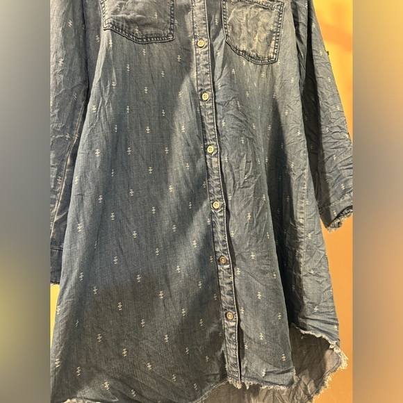 Cloth and Stone light wash Jean button up dress size small like new - Picture 3 of 7